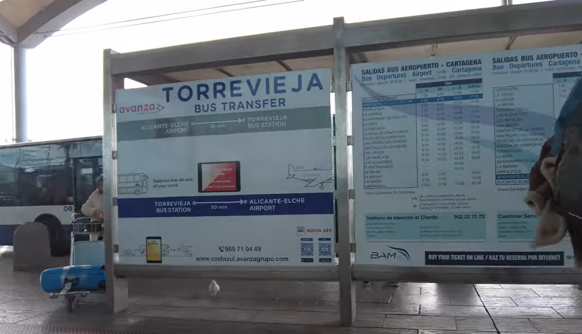 Buszmegálló Alicante repülőtérnél